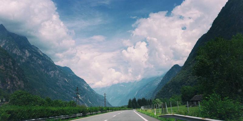 114店49：本地生活服务的数字枢纽，如何重塑商家与消费者的连接