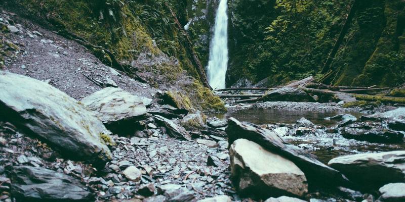 本地商家如何实现环保与商业双赢？114便利店在可持续运营方面的实践探索